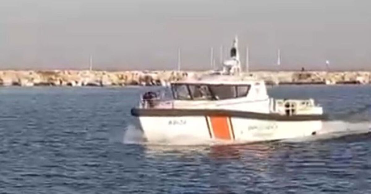 Alabora olan tekneden 7 kişi kurtarıldı