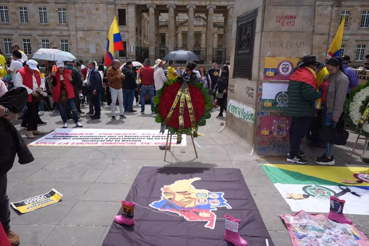 Kolombiya’da Hükümete Protesto