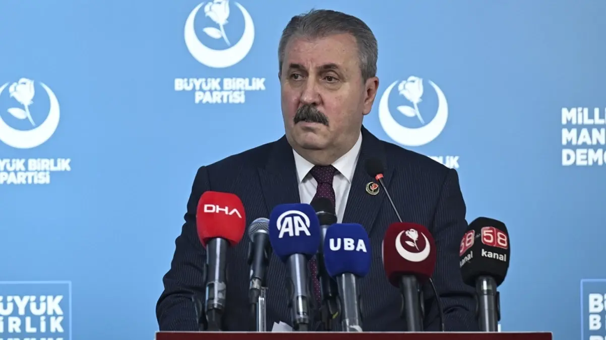 Destici’ye “Mustafa Kemal’in askeri misiniz?” diye soruldu
