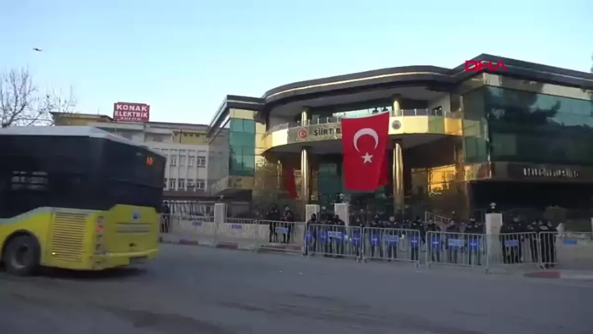 DEM Parti Lideri’nden Kayyum Eleştirisi